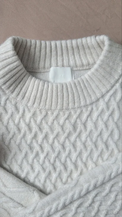 H&M  Sweaters - Picture 12 of 13